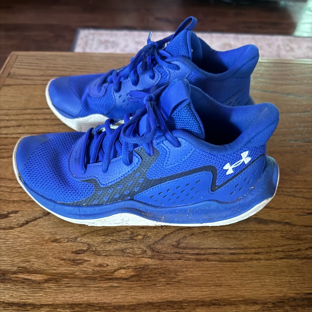 Kids Under Armour Basketball Sneakers in Bright Blue